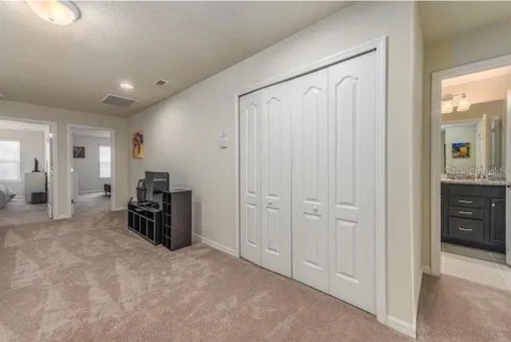 На продажу: $470,000 (5 спален, 4 ванн, 2263 Квадратных фут)