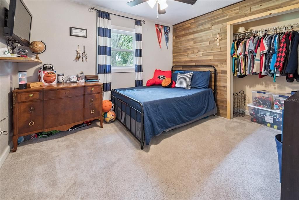 For Sale: $450,000 (3 beds, 2 baths, 1455 Square Feet)