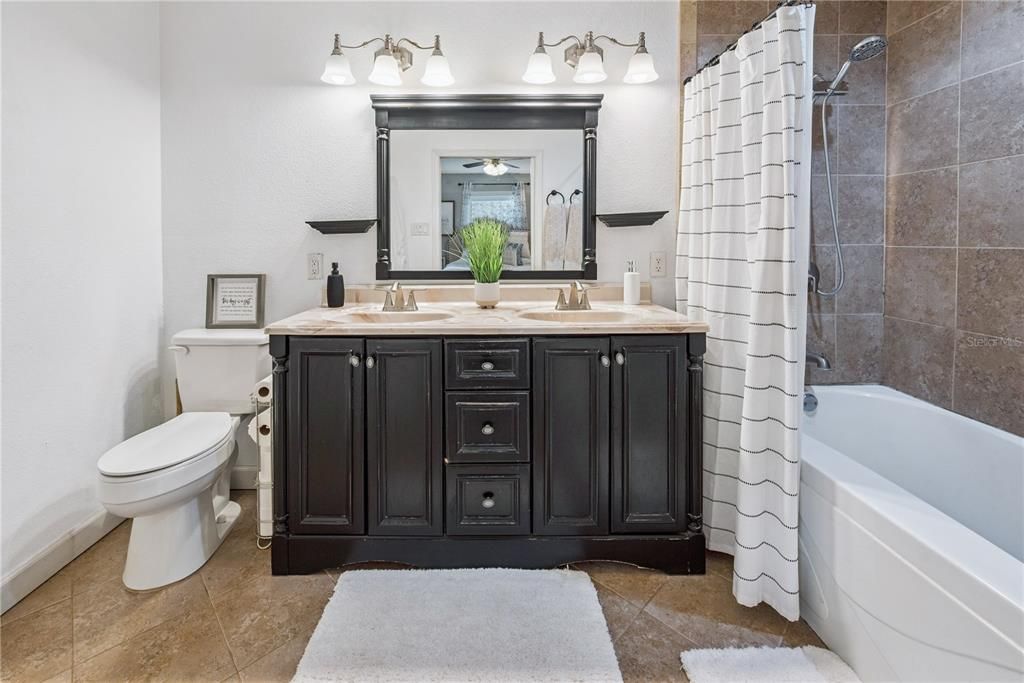 For Sale: $450,000 (3 beds, 2 baths, 1455 Square Feet)