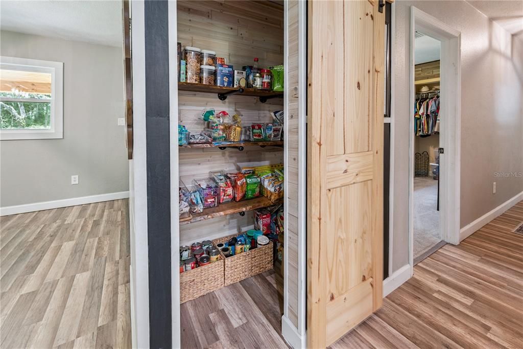 For Sale: $450,000 (3 beds, 2 baths, 1455 Square Feet)