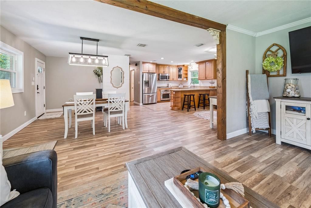 For Sale: $450,000 (3 beds, 2 baths, 1455 Square Feet)