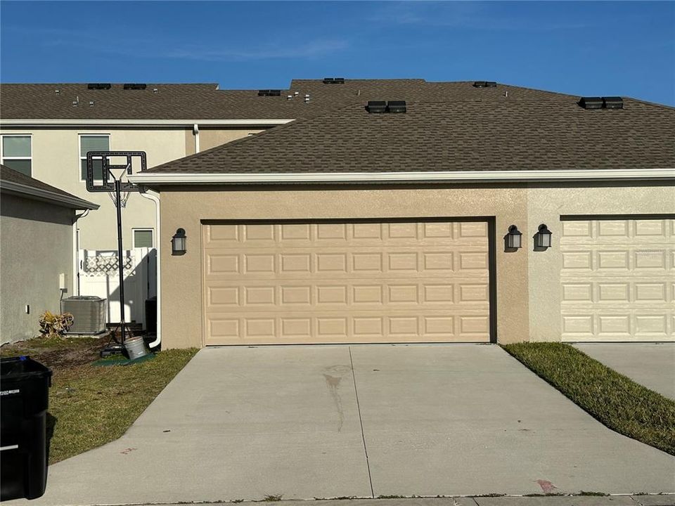 For Sale: $460,000 (4 beds, 2 baths, 1992 Square Feet)