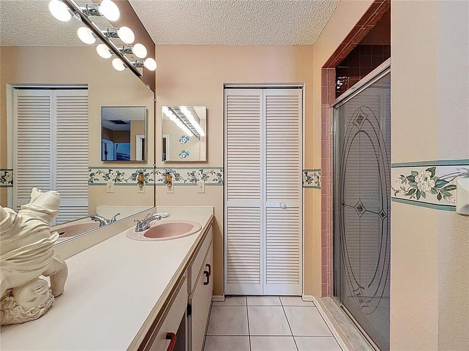 待售: $430,000 (3 贝兹, 2 浴室, 1611 平方英尺)