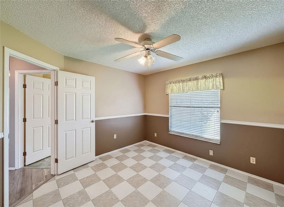 待售: $430,000 (3 贝兹, 2 浴室, 1611 平方英尺)