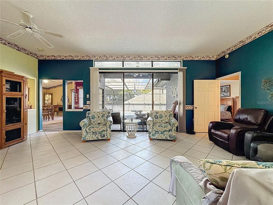 待售: $430,000 (3 贝兹, 2 浴室, 1611 平方英尺)