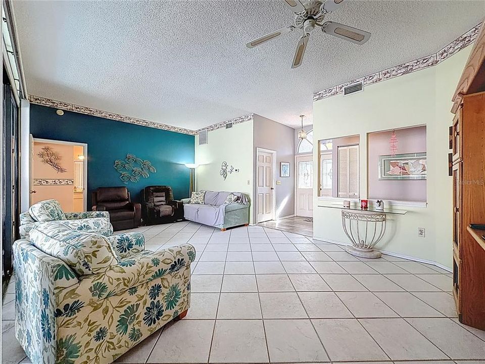 待售: $430,000 (3 贝兹, 2 浴室, 1611 平方英尺)