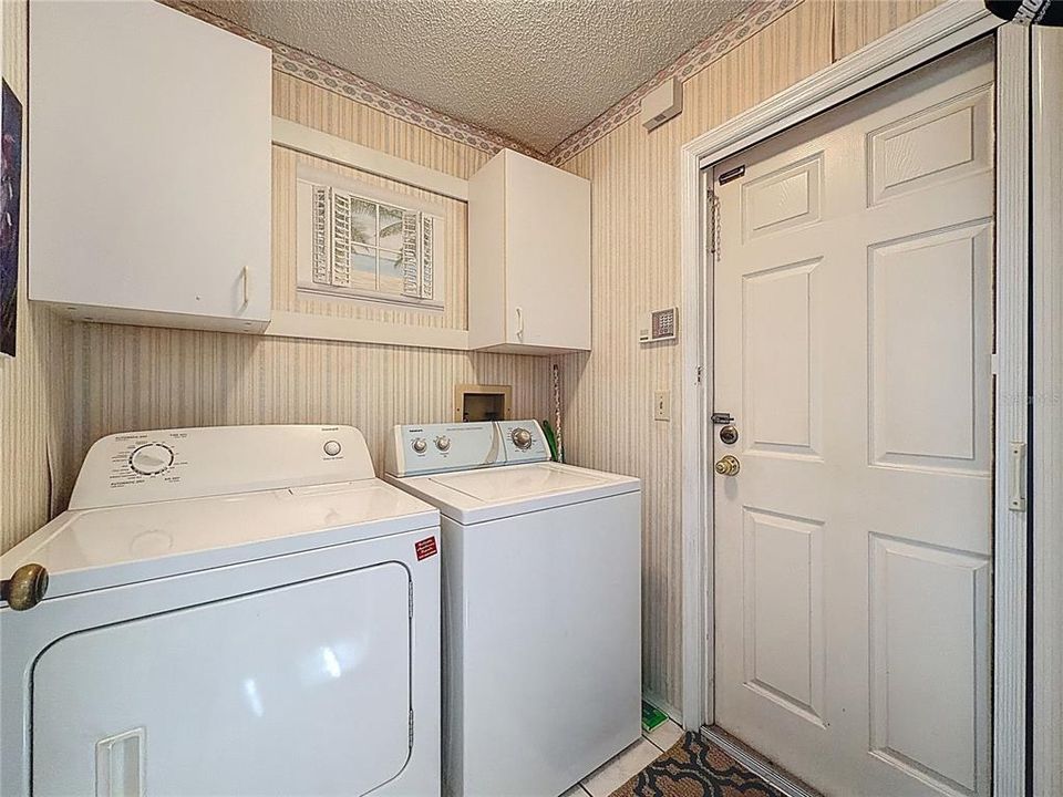 待售: $430,000 (3 贝兹, 2 浴室, 1611 平方英尺)