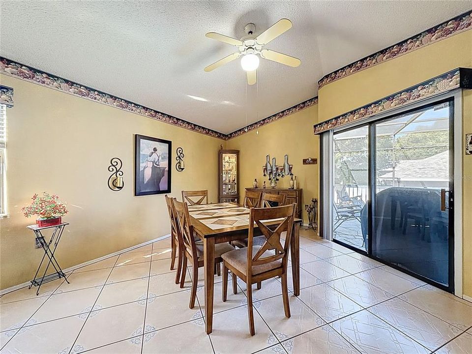 待售: $430,000 (3 贝兹, 2 浴室, 1611 平方英尺)