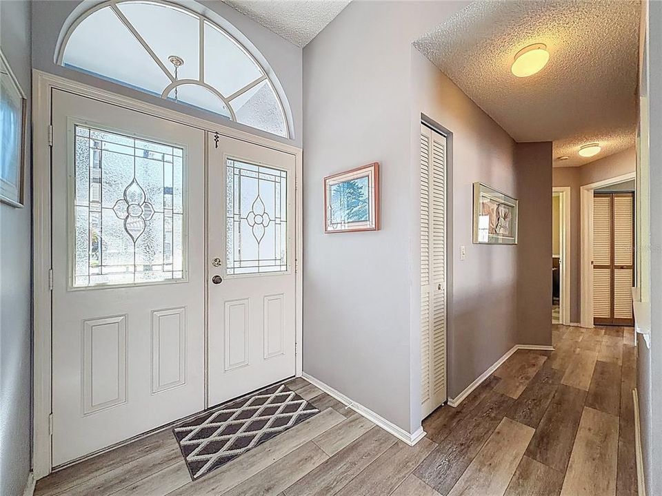 待售: $430,000 (3 贝兹, 2 浴室, 1611 平方英尺)