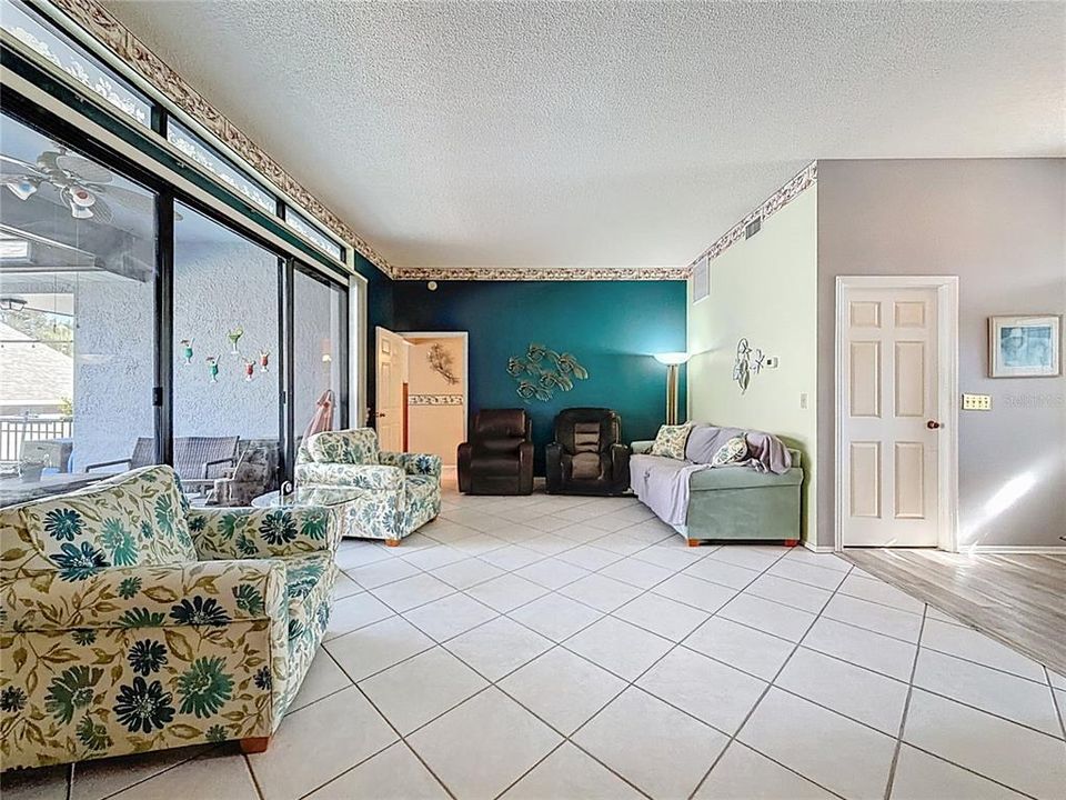 待售: $430,000 (3 贝兹, 2 浴室, 1611 平方英尺)