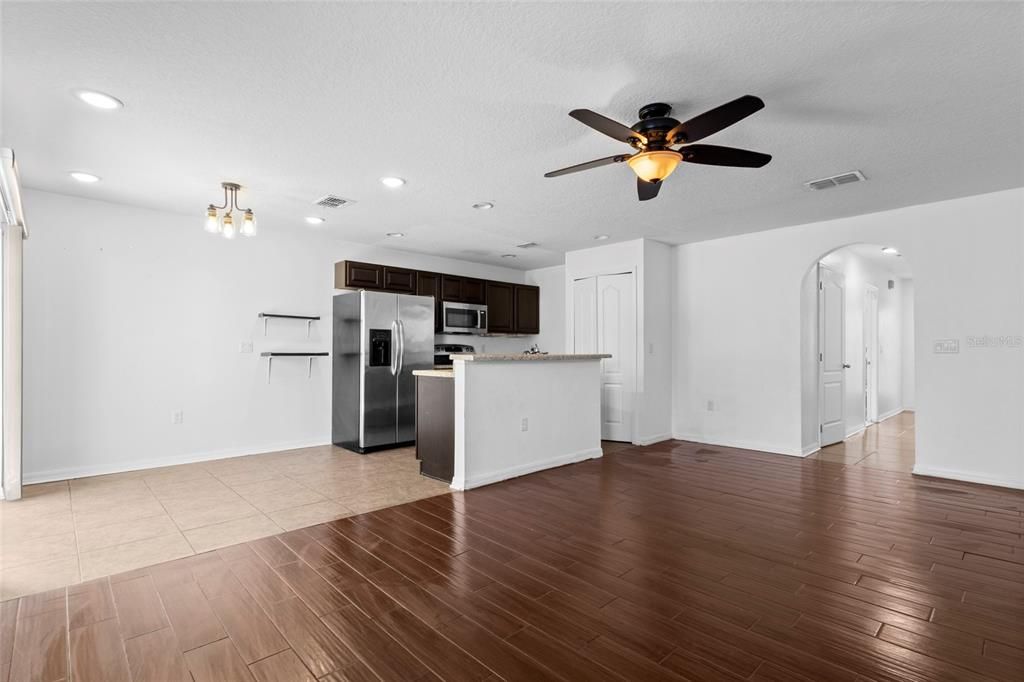 En Renta: $2,250 (3 camas, 2 baños, 1449 Pies cuadrados)