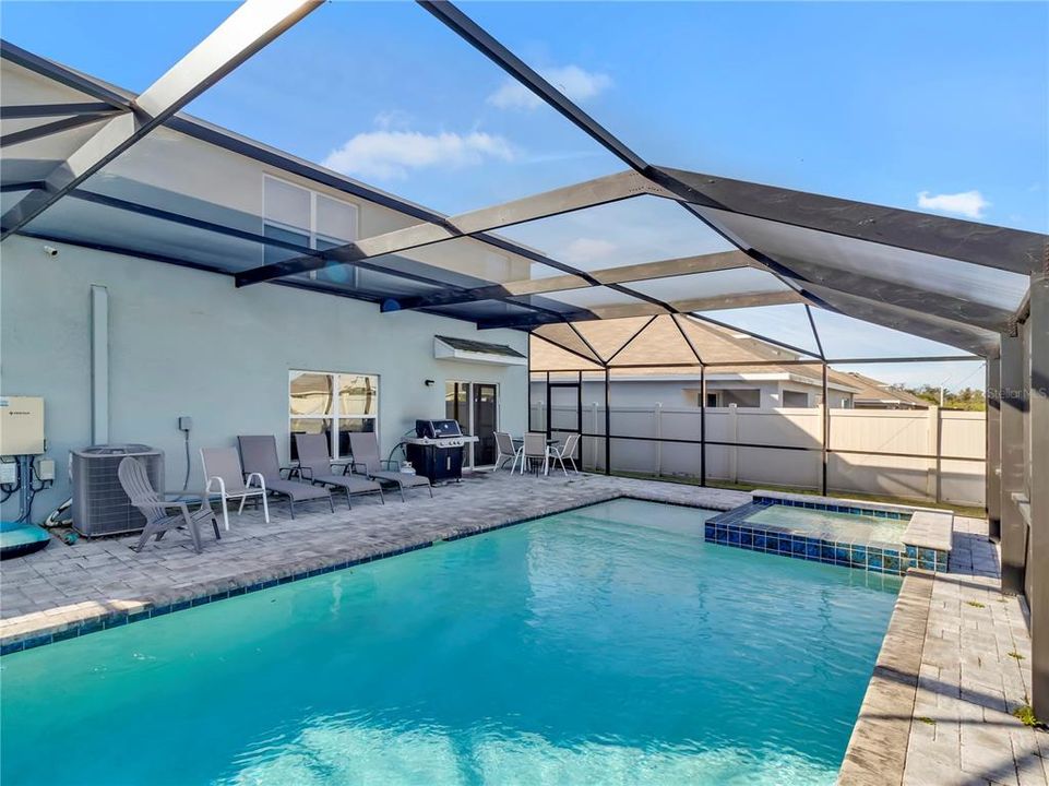 For Rent: $3,400 (5 beds, 3 baths, 2674 Square Feet)