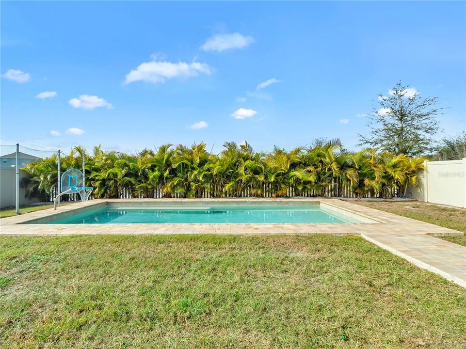 For Rent: $3,400 (4 beds, 3 baths, 2756 Square Feet)