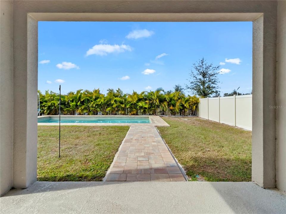 For Rent: $3,400 (4 beds, 3 baths, 2756 Square Feet)