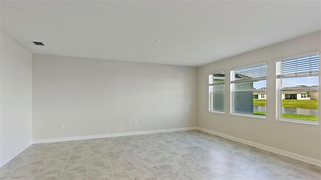 En Renta: $3,995 (5 camas, 3 baños, 3385 Pies cuadrados)