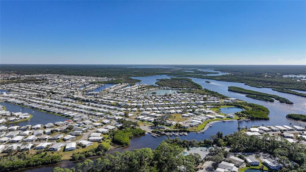 For Sale: $199,900 (3 beds, 2 baths, 1639 Square Feet)