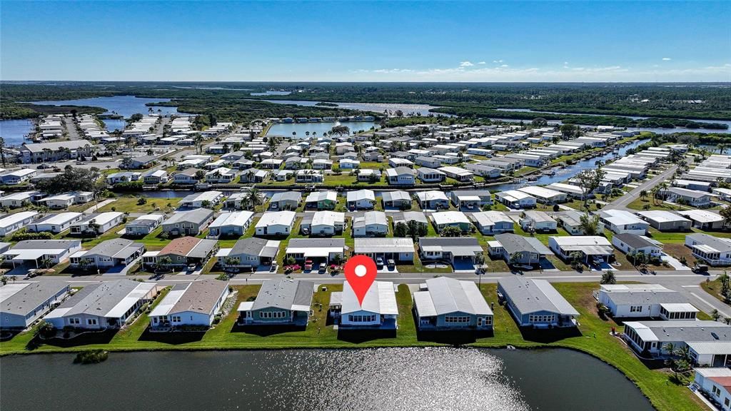 For Sale: $199,900 (3 beds, 2 baths, 1639 Square Feet)