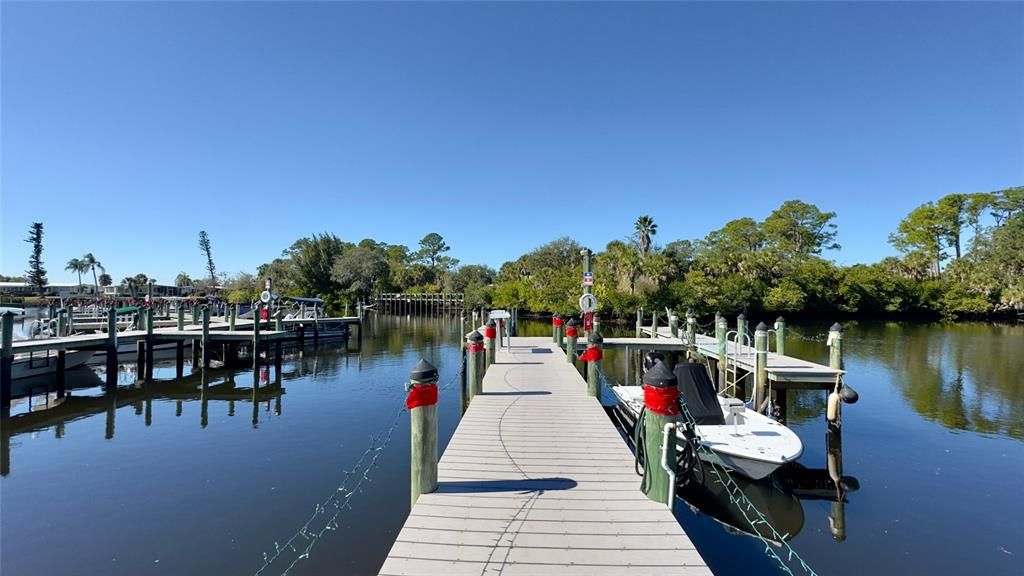 For Sale: $199,900 (3 beds, 2 baths, 1639 Square Feet)