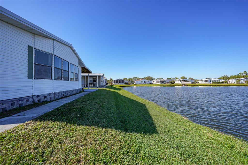 For Sale: $199,900 (3 beds, 2 baths, 1639 Square Feet)