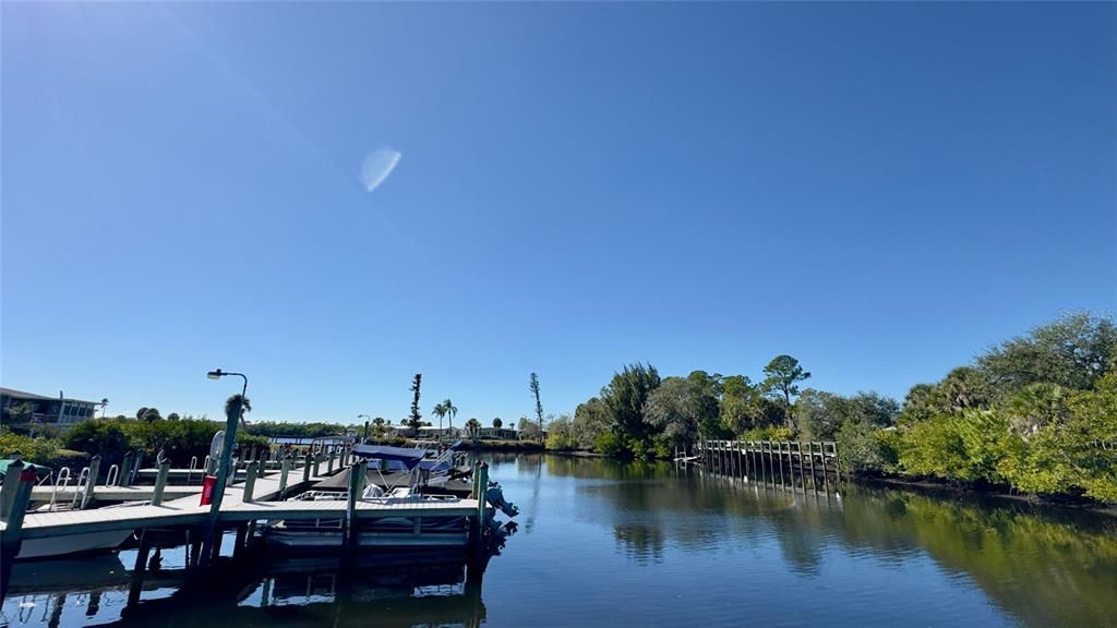 For Sale: $199,900 (3 beds, 2 baths, 1639 Square Feet)