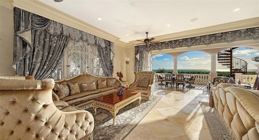 For Sale: $8,250,000 (3 beds, 3 baths, 4728 Square Feet)