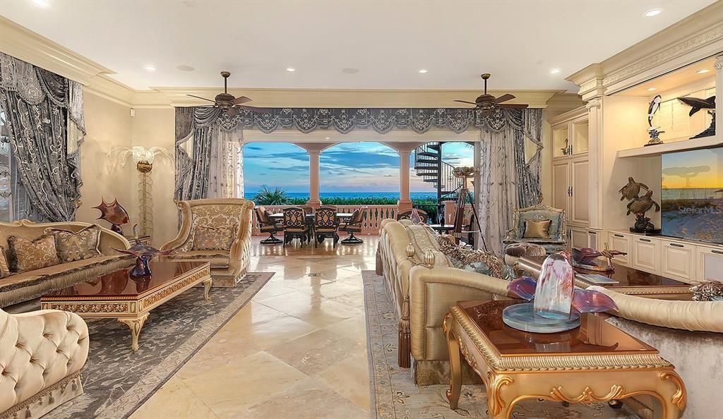 For Sale: $8,250,000 (3 beds, 3 baths, 4728 Square Feet)