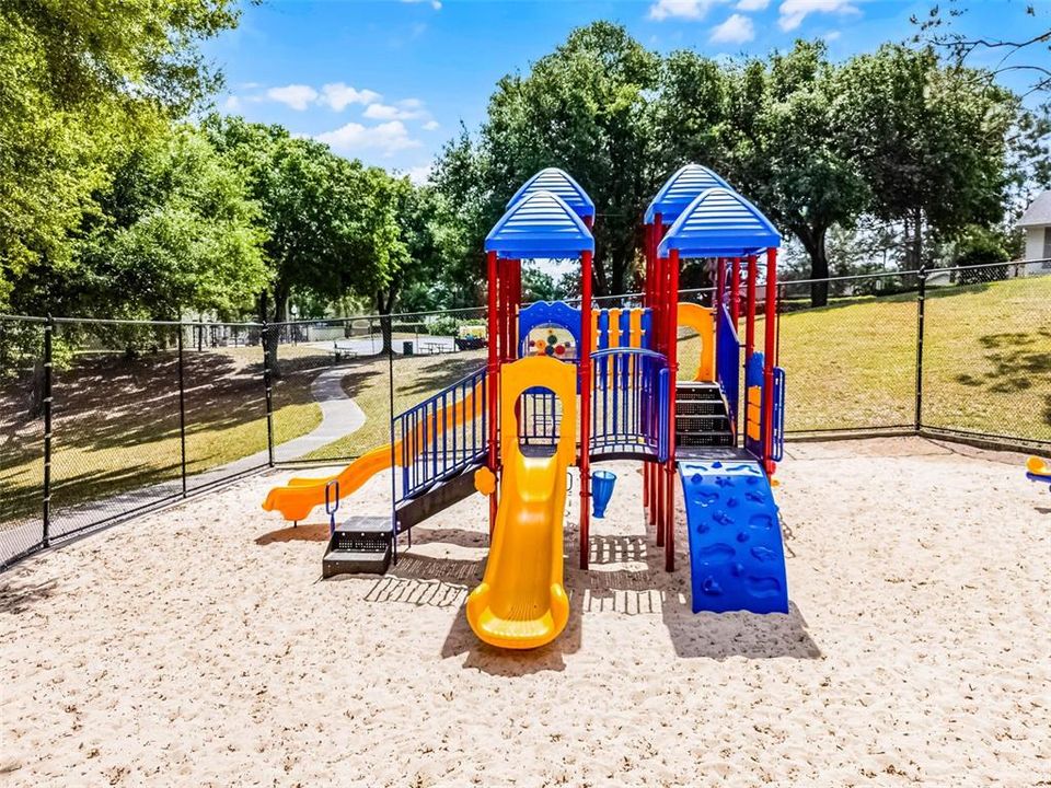 待售: $315,000 (2 贝兹, 2 浴室, 1169 平方英尺)