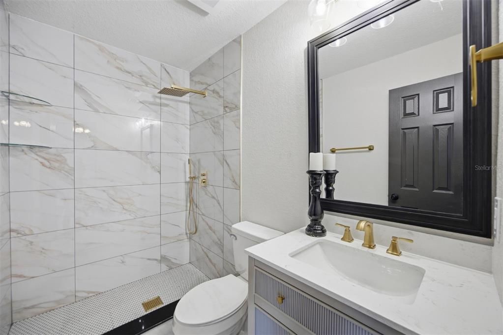 En Venta: $388,000 (3 camas, 2 baños, 1420 Pies cuadrados)