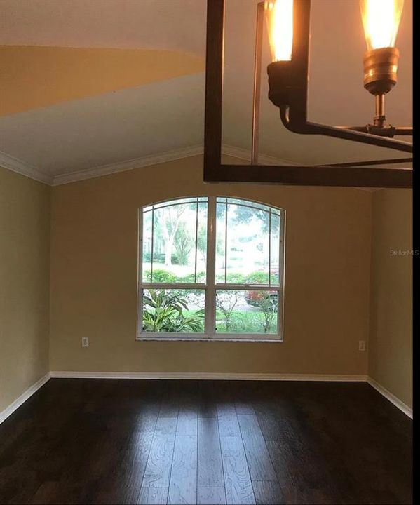 En Renta: $2,595 (4 camas, 2 baños, 2044 Pies cuadrados)