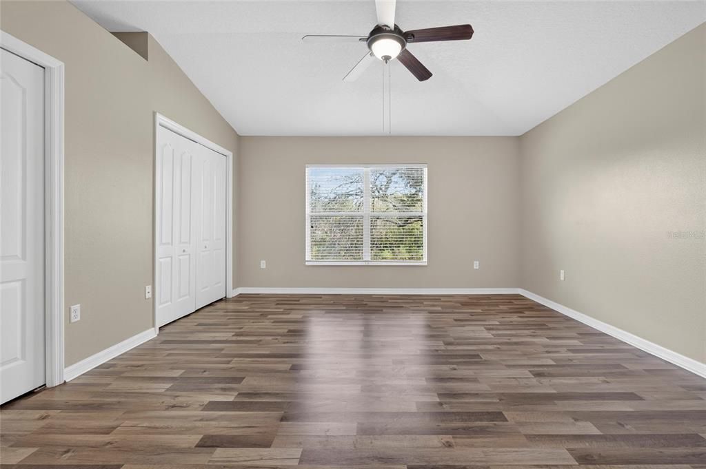 For Sale: $235,000 (3 beds, 2 baths, 1696 Square Feet)