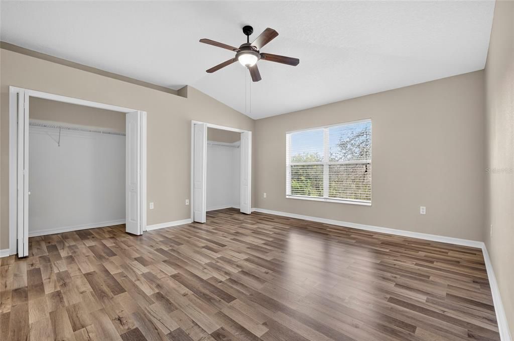 For Sale: $235,000 (3 beds, 2 baths, 1696 Square Feet)