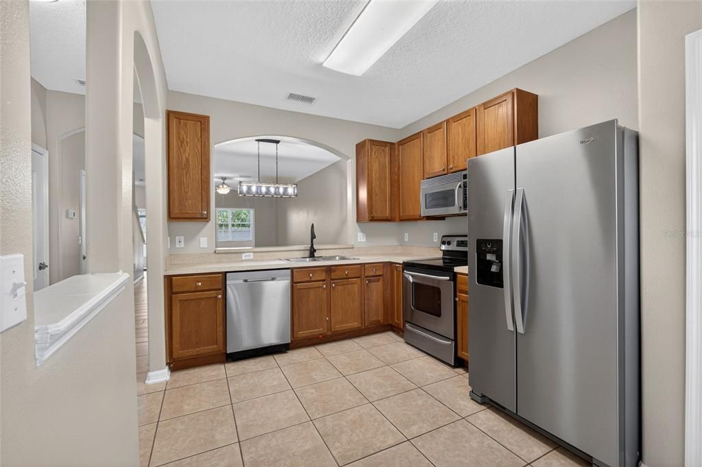 For Sale: $235,000 (3 beds, 2 baths, 1696 Square Feet)