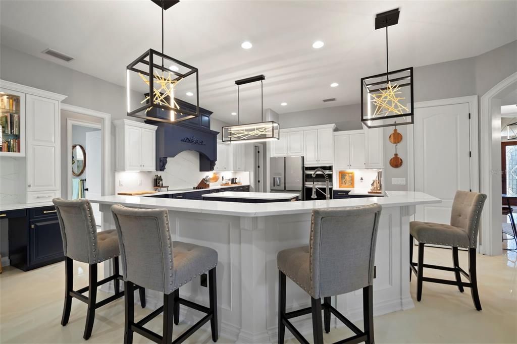 For Sale: $880,000 (4 beds, 3 baths, 2910 Square Feet)