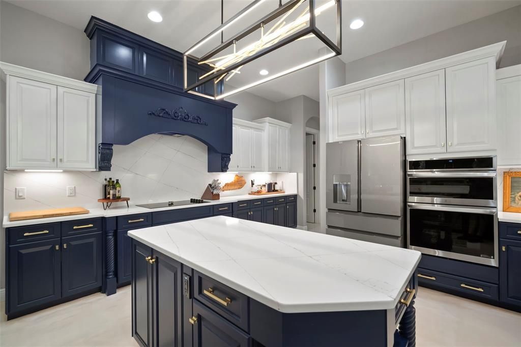 For Sale: $880,000 (4 beds, 3 baths, 2910 Square Feet)