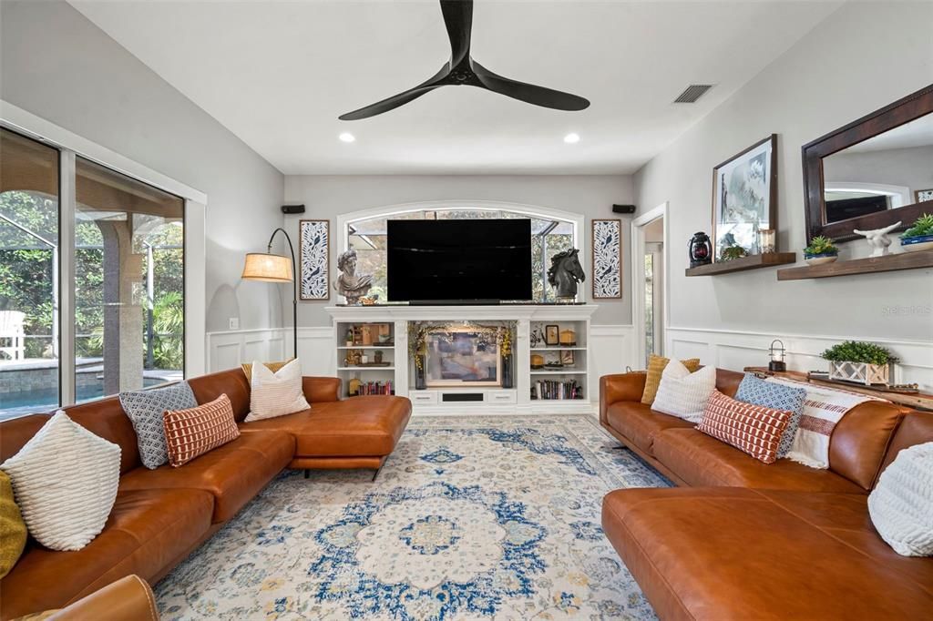 For Sale: $880,000 (4 beds, 3 baths, 2910 Square Feet)