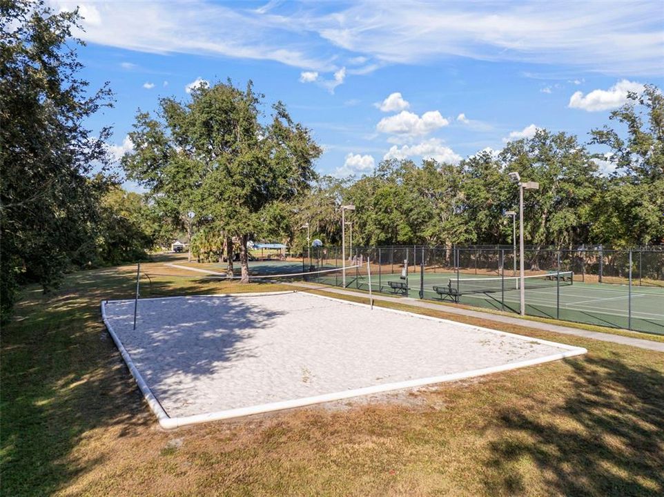 For Sale: $880,000 (4 beds, 3 baths, 2910 Square Feet)