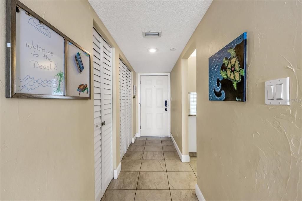 For Sale: $849,999 (2 beds, 2 baths, 1225 Square Feet)