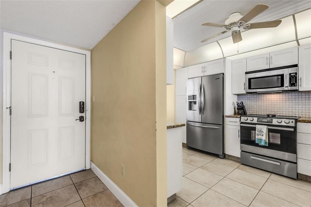 For Sale: $849,999 (2 beds, 2 baths, 1225 Square Feet)