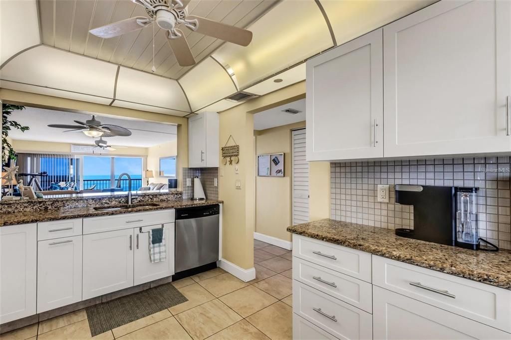 For Sale: $849,999 (2 beds, 2 baths, 1225 Square Feet)