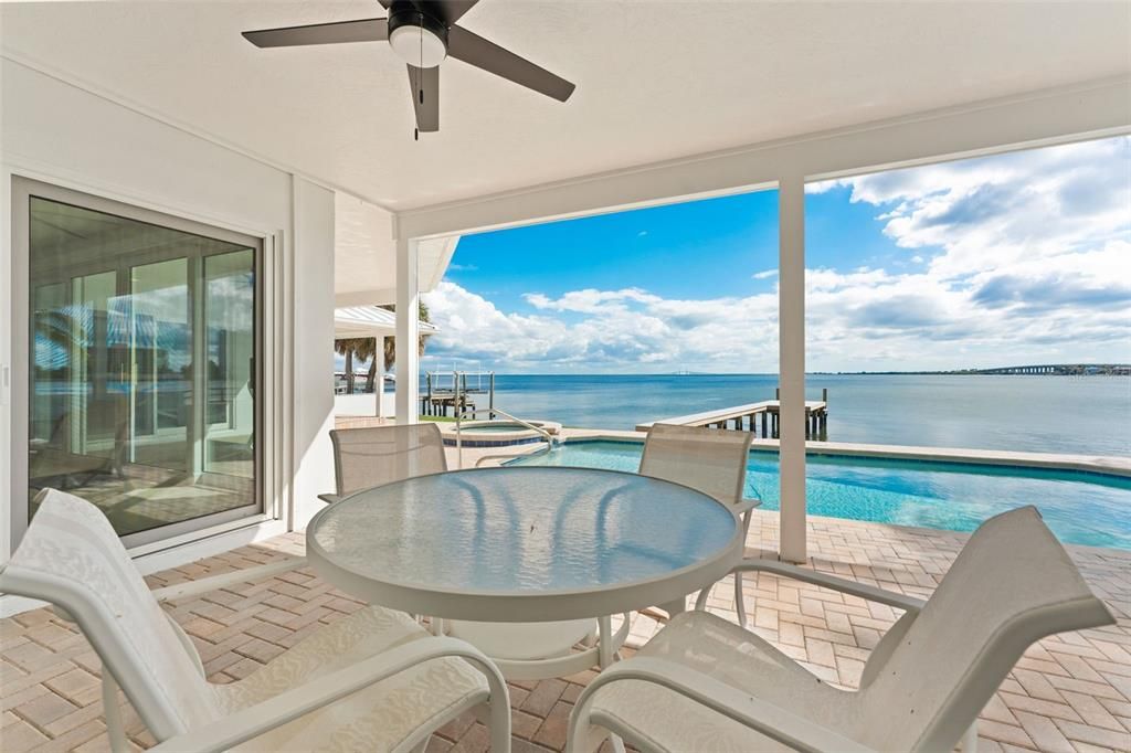 For Sale: $2,000,000 (4 beds, 2 baths, 3062 Square Feet)