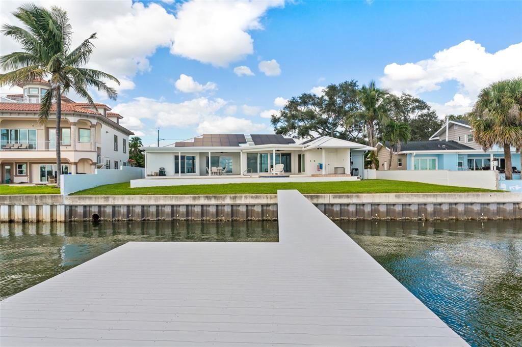 For Sale: $2,000,000 (4 beds, 2 baths, 3062 Square Feet)