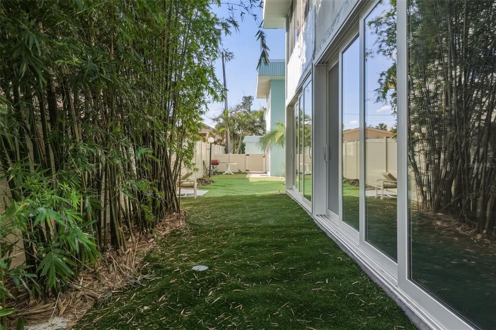 На продажу: $324,900 (1 спален, 1 ванн, 657 Квадратных фут)