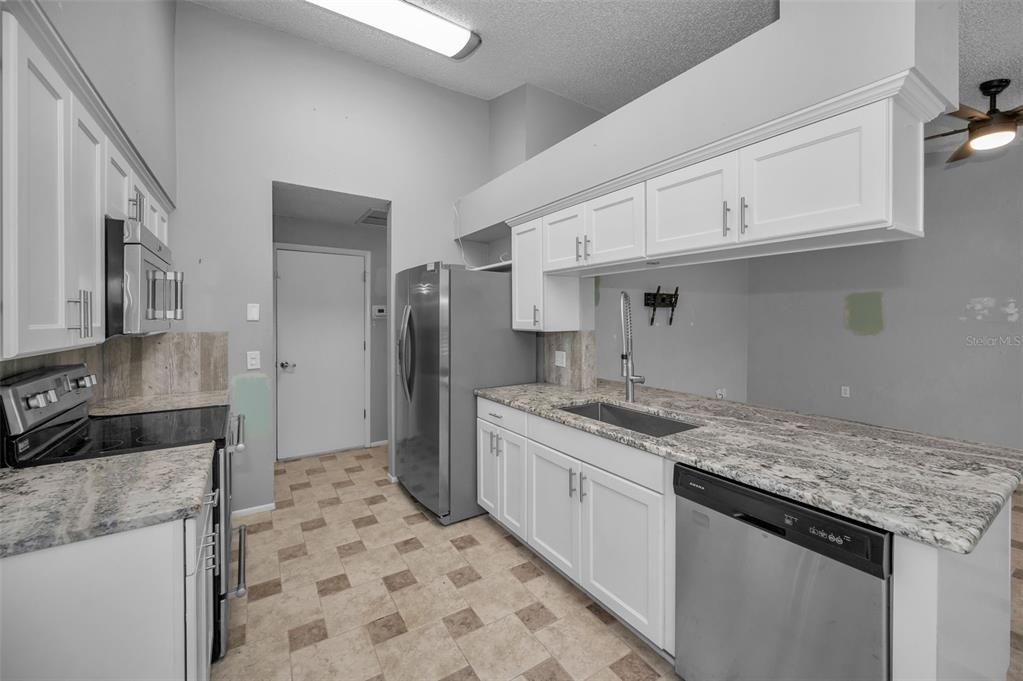 En Venta: $329,900 (2 camas, 2 baños, 1549 Pies cuadrados)