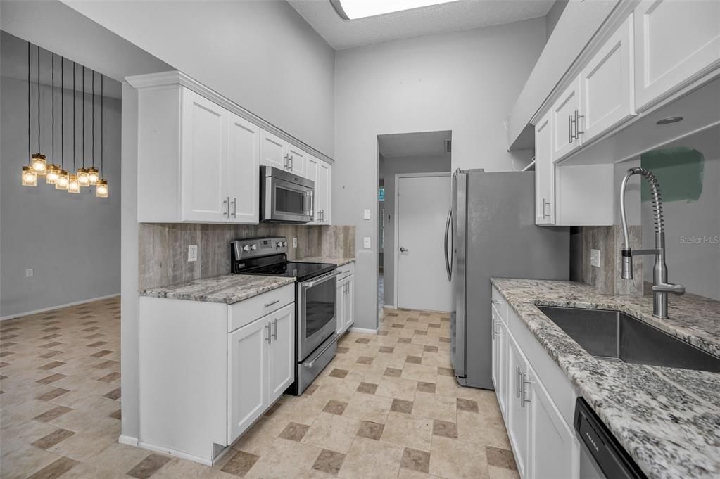 En Venta: $329,900 (2 camas, 2 baños, 1549 Pies cuadrados)