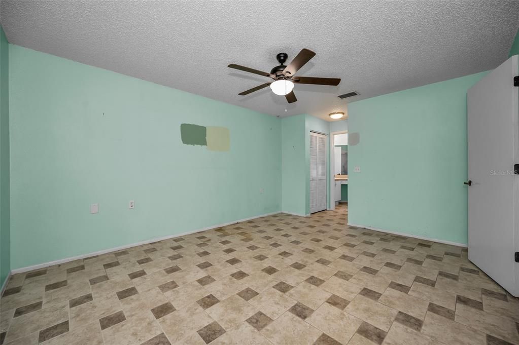 En Venta: $329,900 (2 camas, 2 baños, 1549 Pies cuadrados)