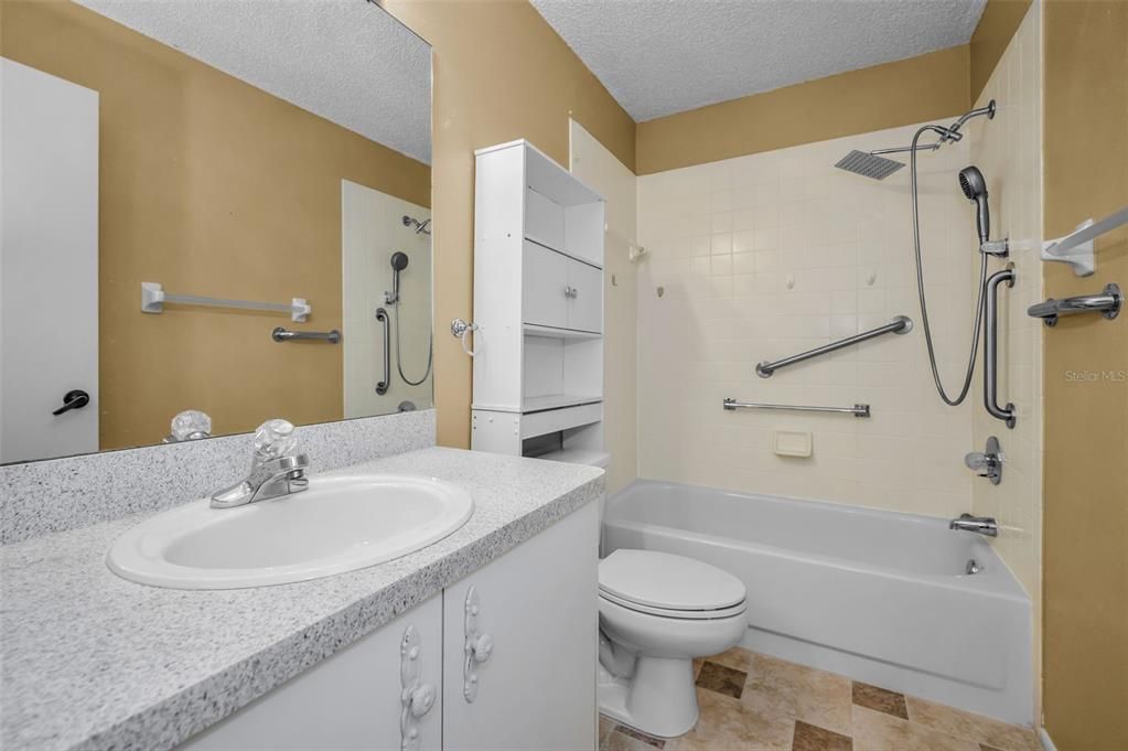 En Venta: $329,900 (2 camas, 2 baños, 1549 Pies cuadrados)