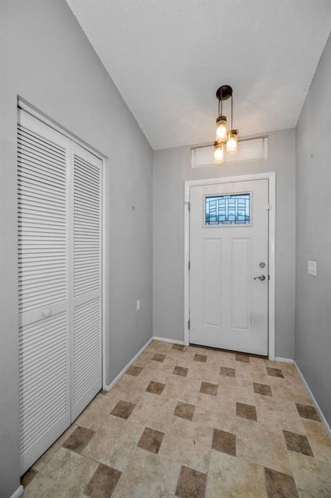 En Venta: $329,900 (2 camas, 2 baños, 1549 Pies cuadrados)