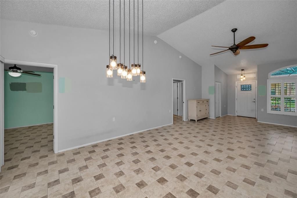 En Venta: $329,900 (2 camas, 2 baños, 1549 Pies cuadrados)