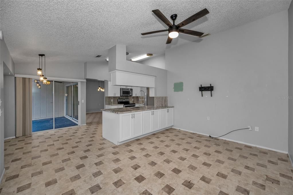 En Venta: $329,900 (2 camas, 2 baños, 1549 Pies cuadrados)