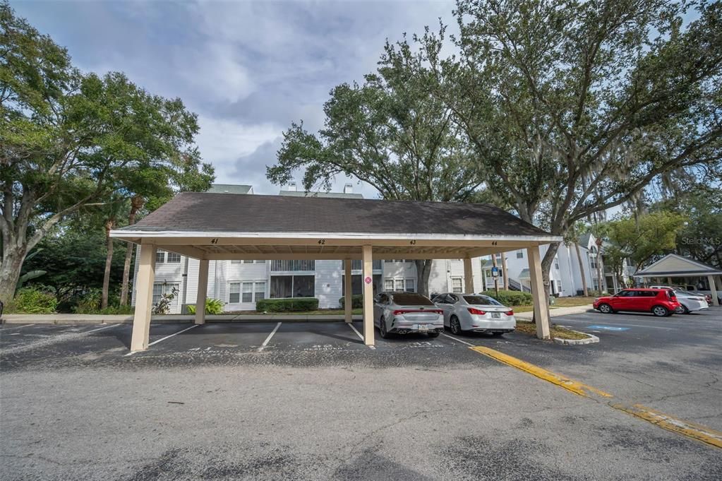 For Sale: $204,900 (2 beds, 2 baths, 1121 Square Feet)